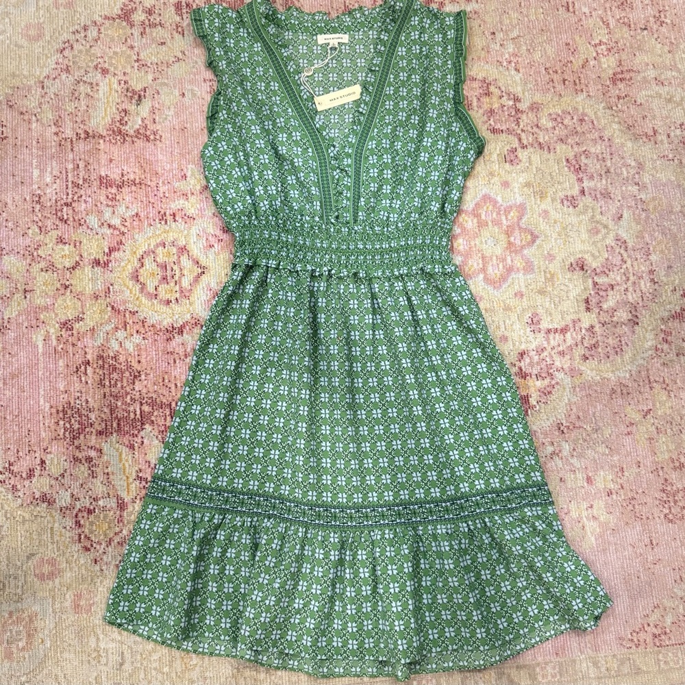 Max Studio Green Pattern Dress L NWT